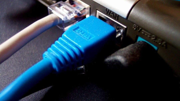 Survey shows more than half of broadband users out of contract